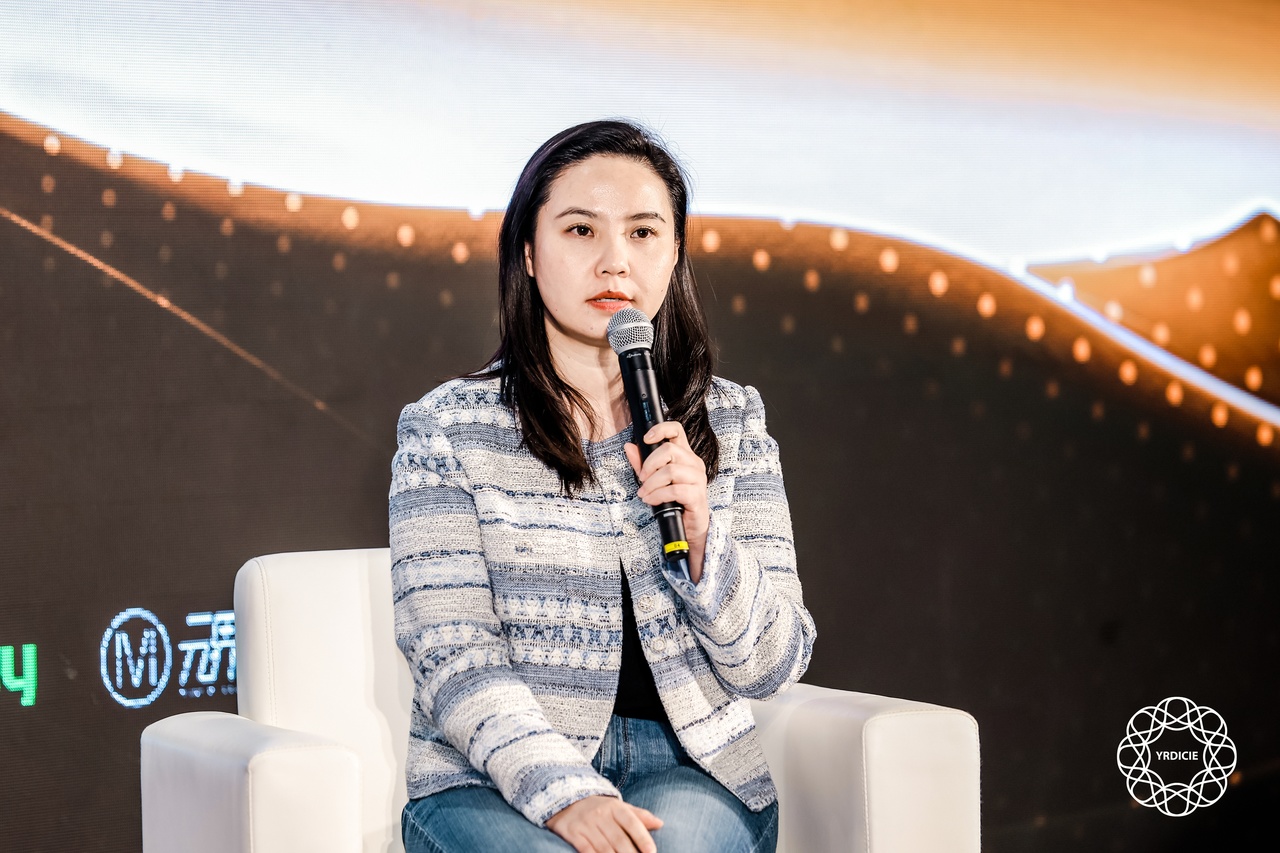 圆桌讨论《垂直深耕：构筑不可复制的沉浸体验护城河》——沈晅瑛女士（上海聚珂文化董事长&元界创想创始人）