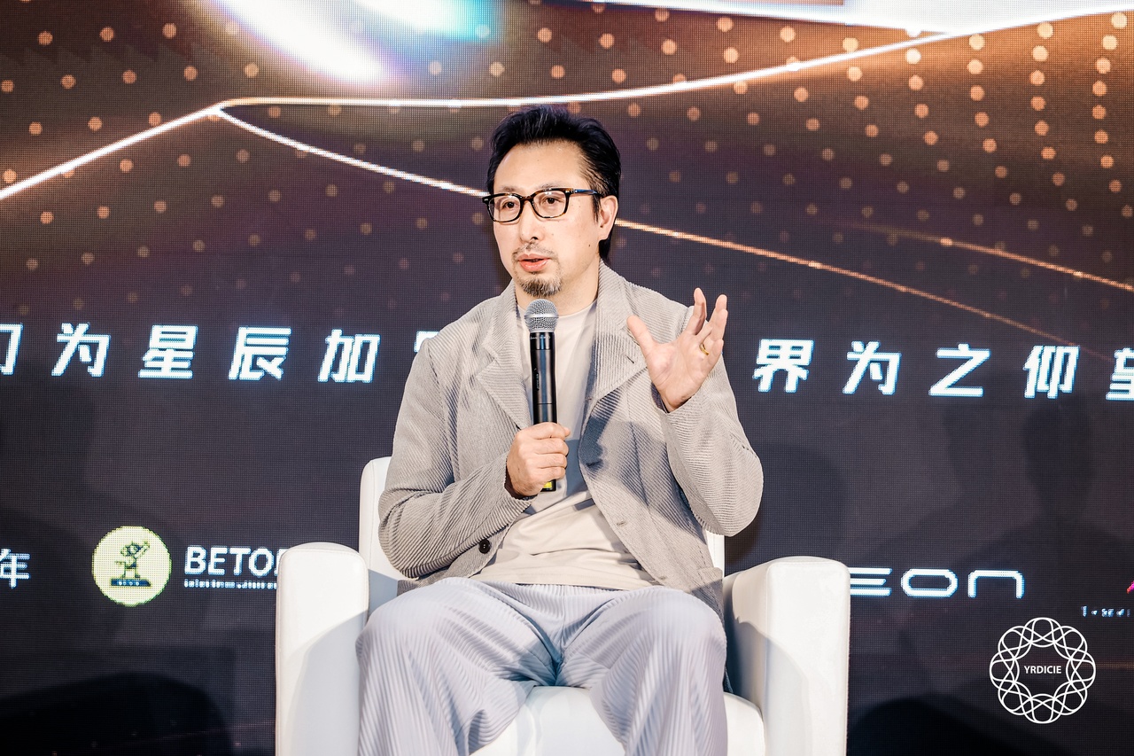 圆桌讨论《下一个十年，我们如何共创？资本与产业的集体行动》——郑俊杰先生（锋尚文化董事、副总裁）