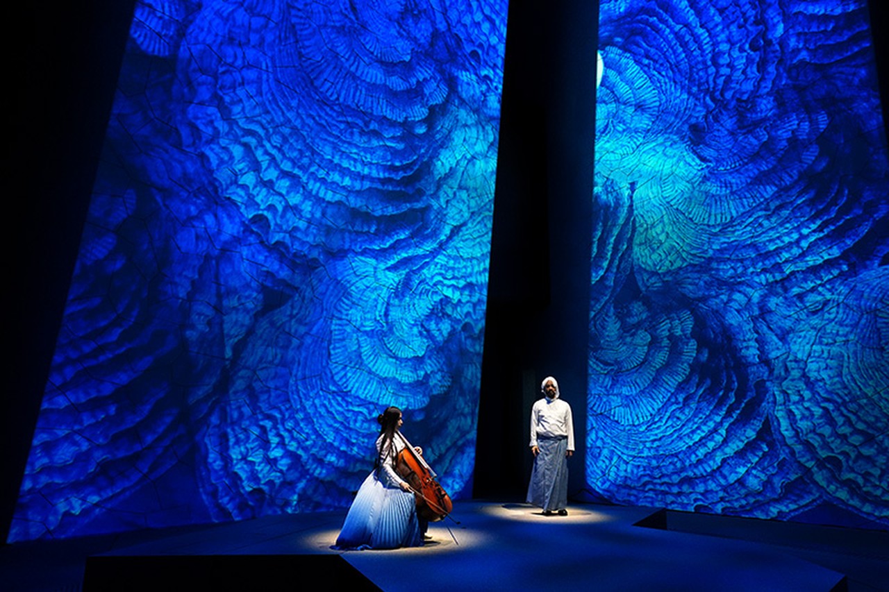 《TALES OF WATER》(海的故事)