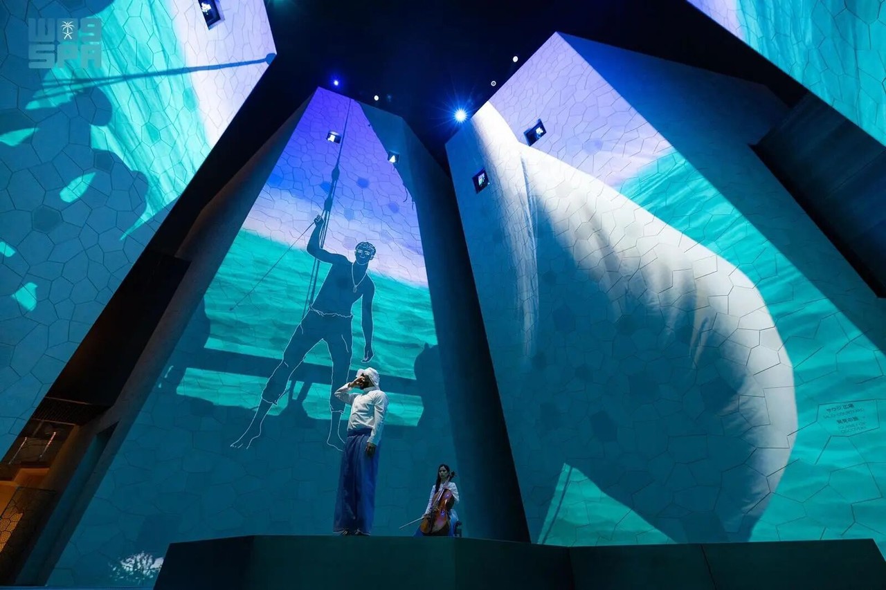 《TALES OF WATER》(海的故事)