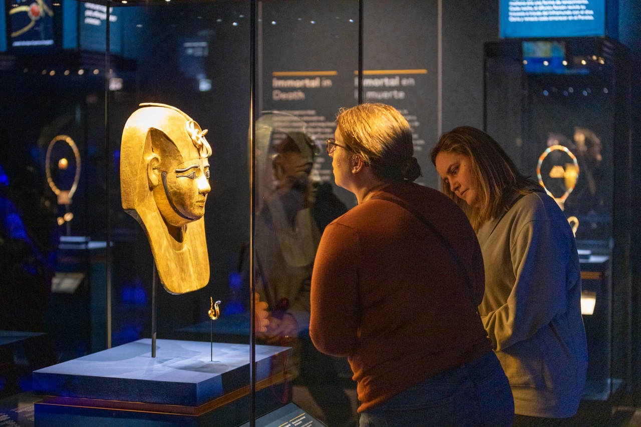 《拉美西斯大帝与黄金法老》