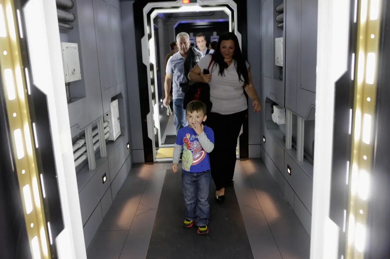 《漫威复仇者联盟互动体验站》