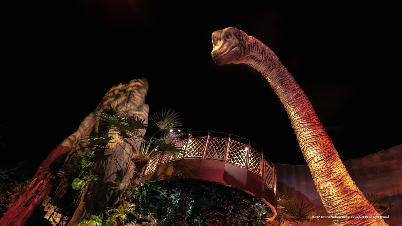 《侏罗纪世界:实景互动体验》