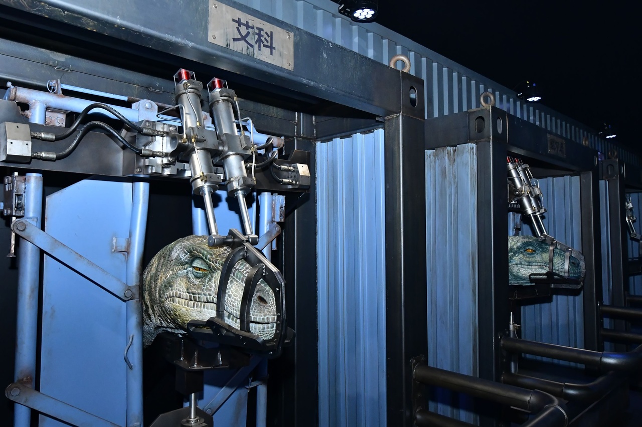 《侏罗纪世界:实景互动体验》