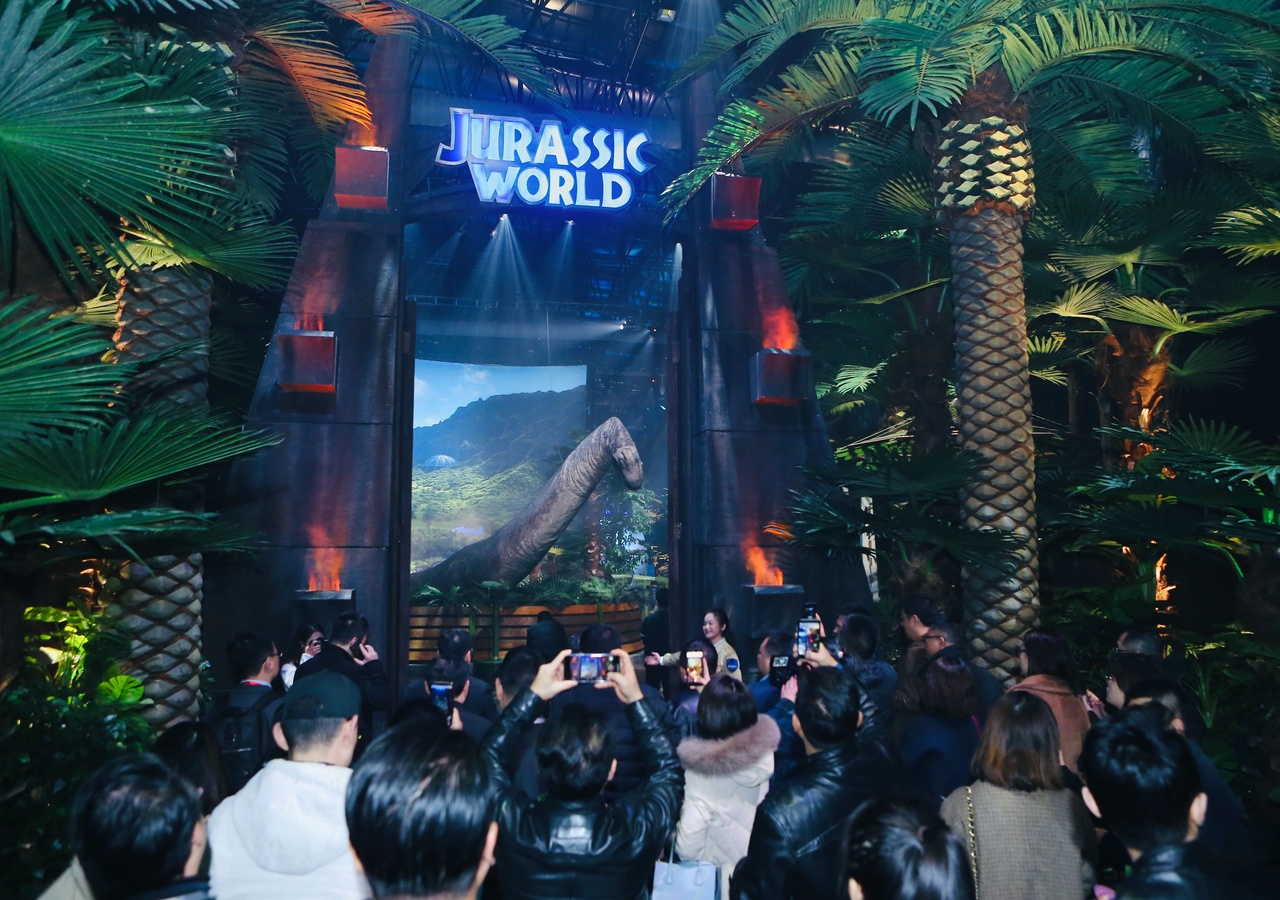 《侏罗纪世界:实景互动体验》