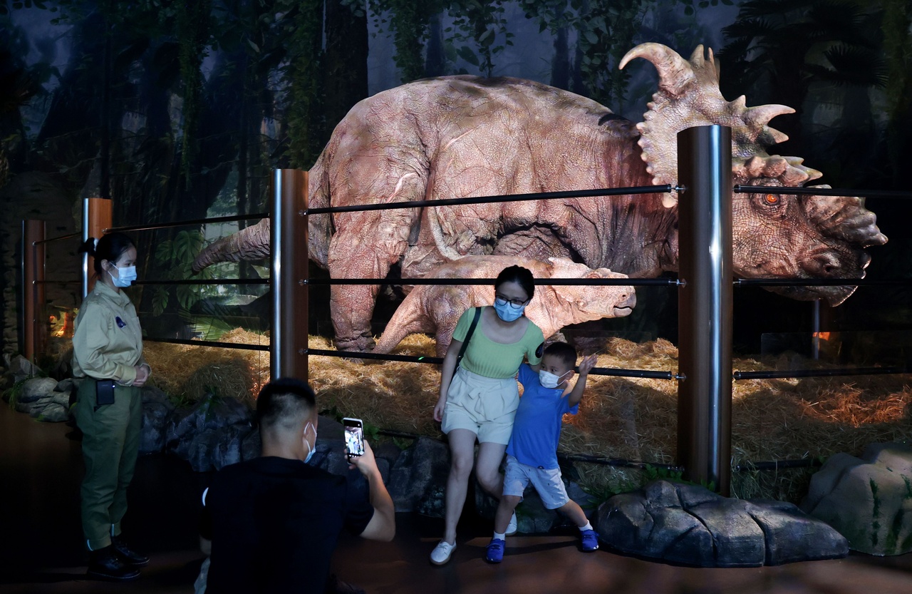 《侏罗纪世界:实景互动体验》