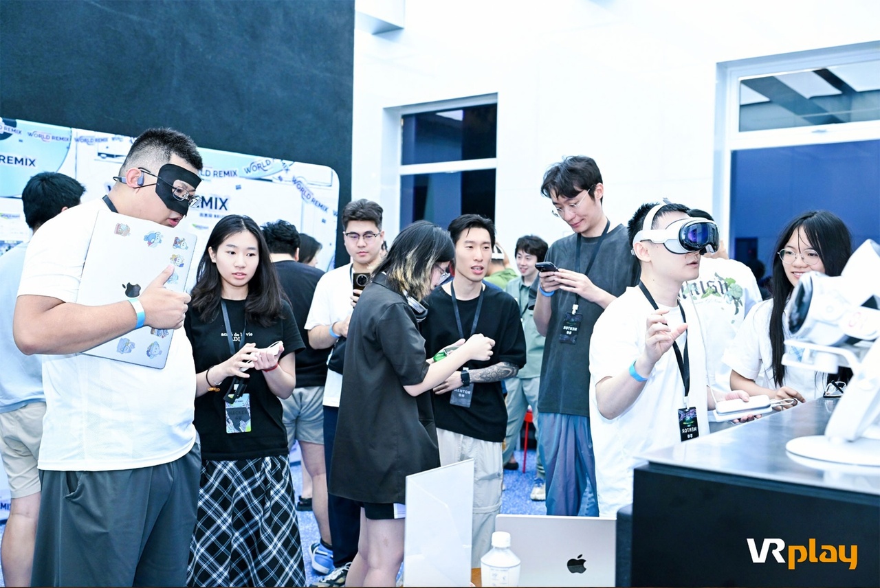 「World Remix」XR黑客松北京站评审交流